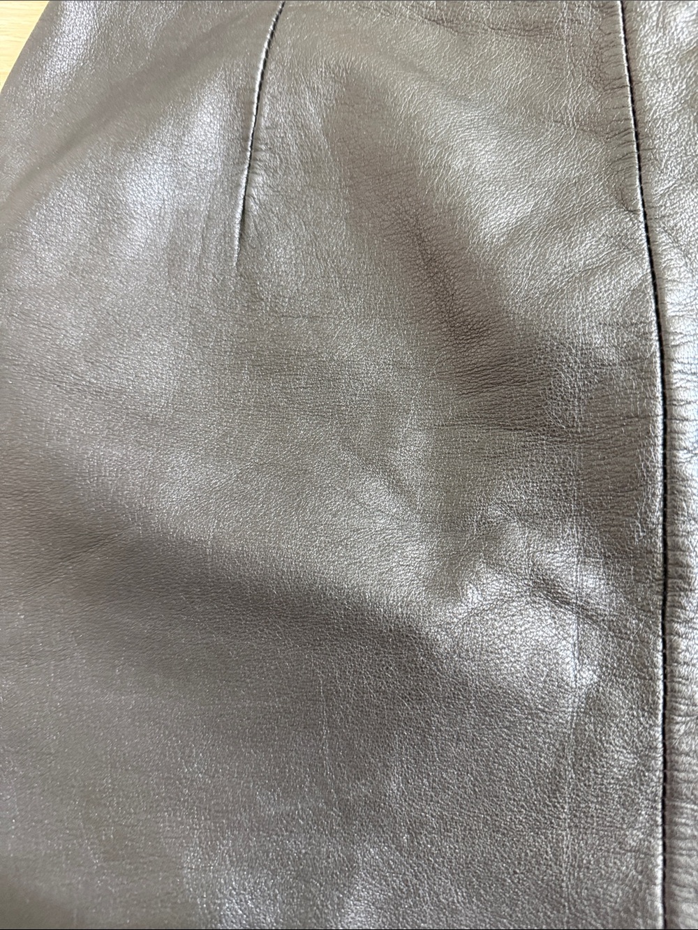 Gorgeous vintage  genuine leather a line mini skirt - Picture 2 of 6